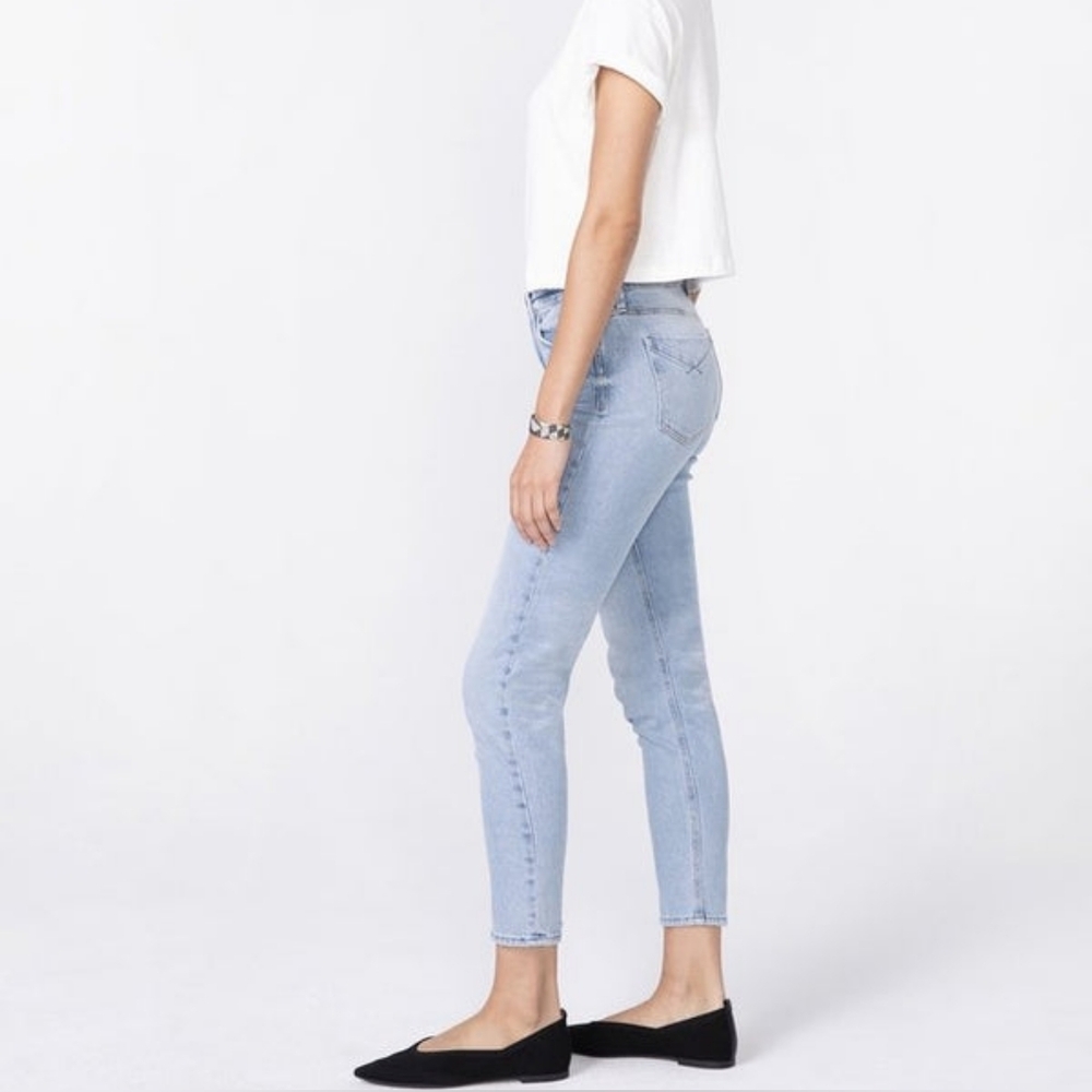 Unpublished jeans denim cropped skinny light wash women’s size 28